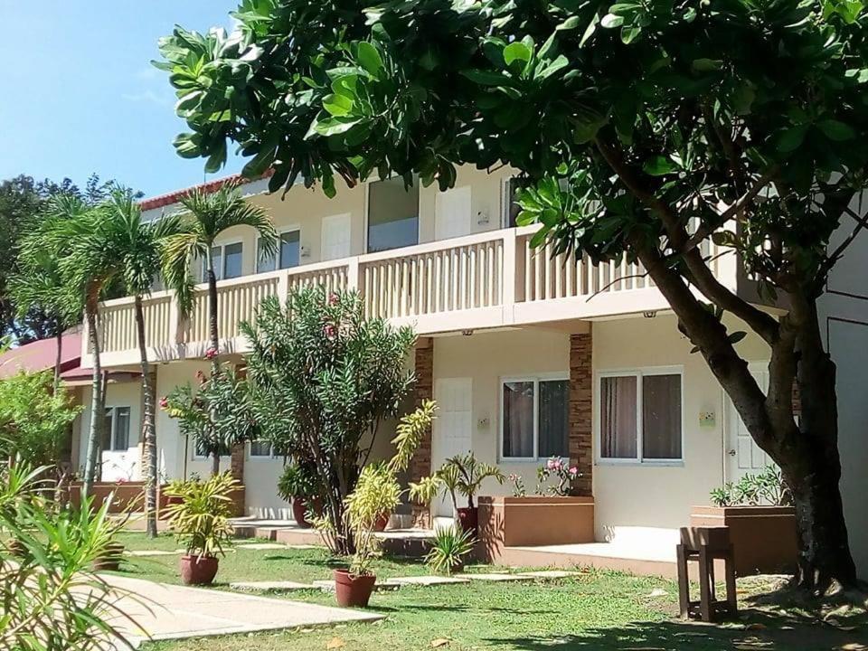 Happy Ripples Beach Resort Mabilao Exteriör bild